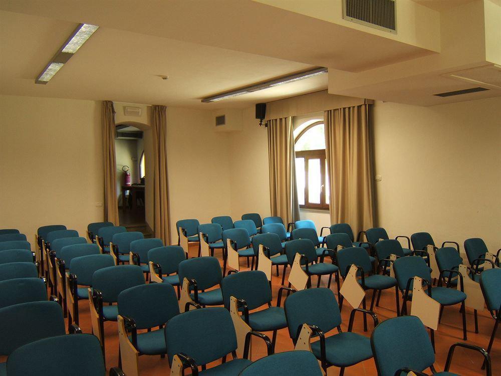 ريغلو Albergo La Foresta المظهر الخارجي الصورة